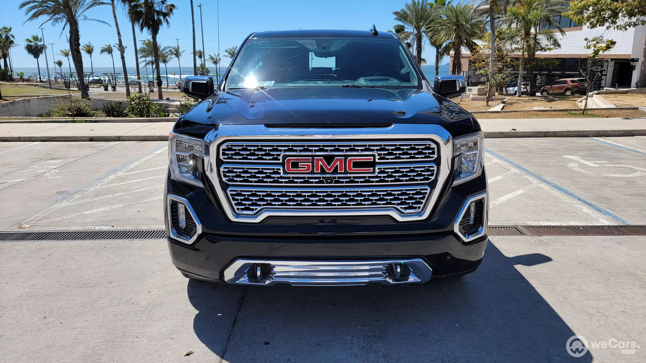 GMC Sierra Pick-Up