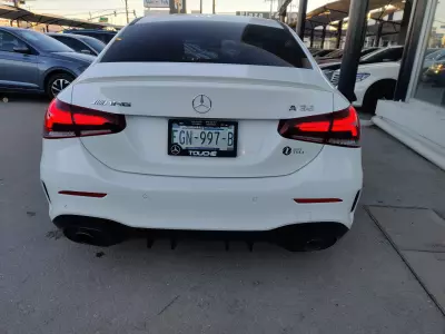 Mercedes Benz AMG 2023