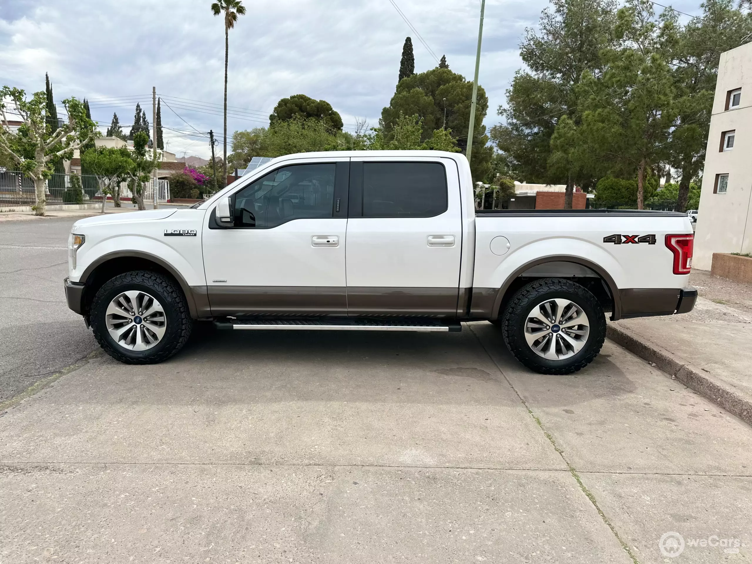 Ford Lobo Pick-Up