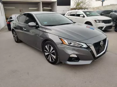 Nissan Altima 2022
