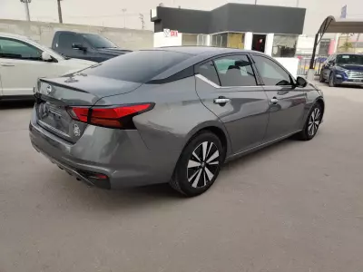 Nissan Altima 2022