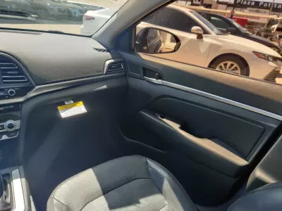 Hyundai Elantra 2020