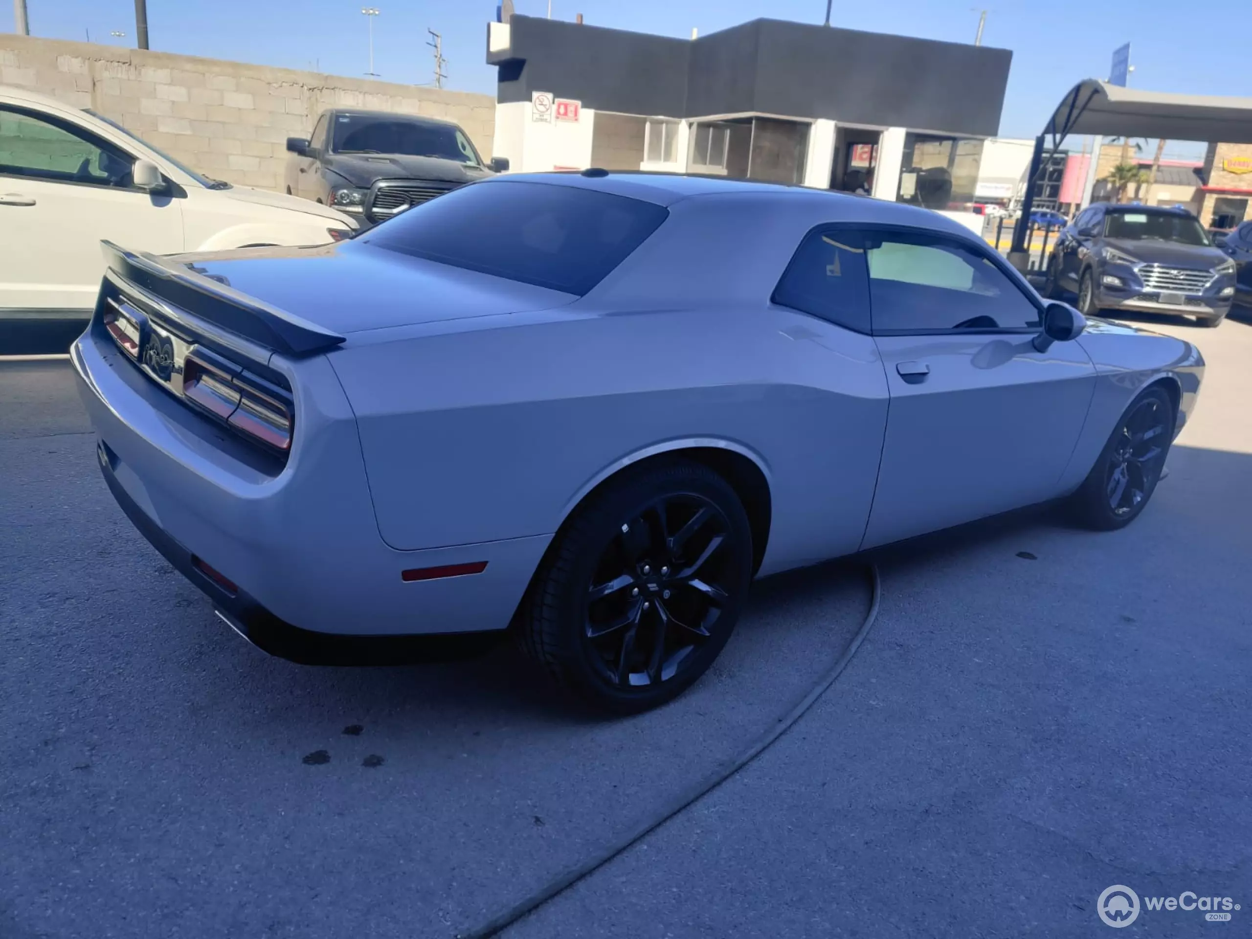 Dodge Challenger