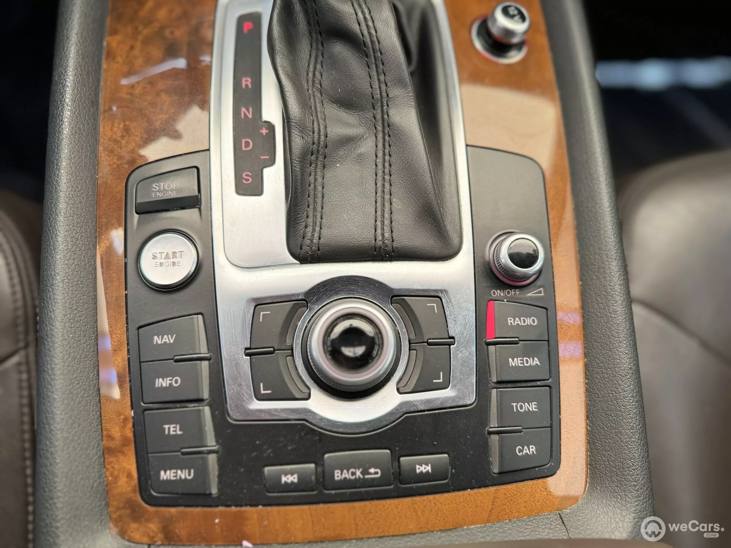 Audi Q7 VUD
