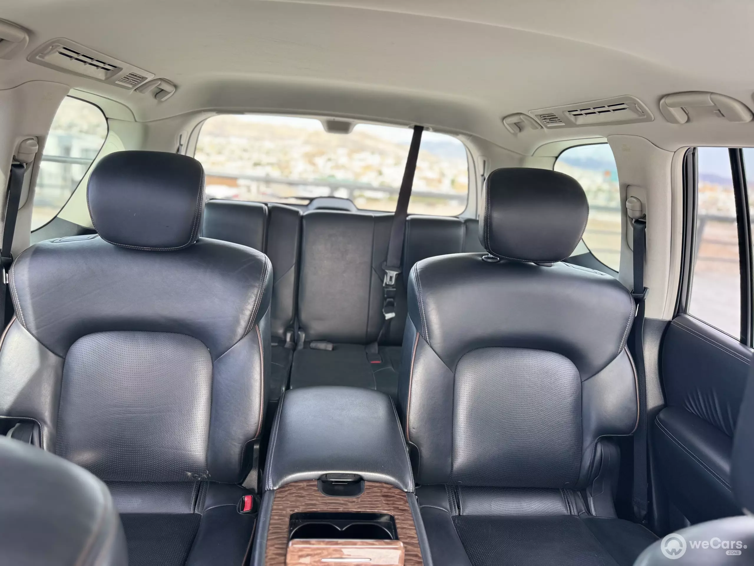 Nissan Armada VUD