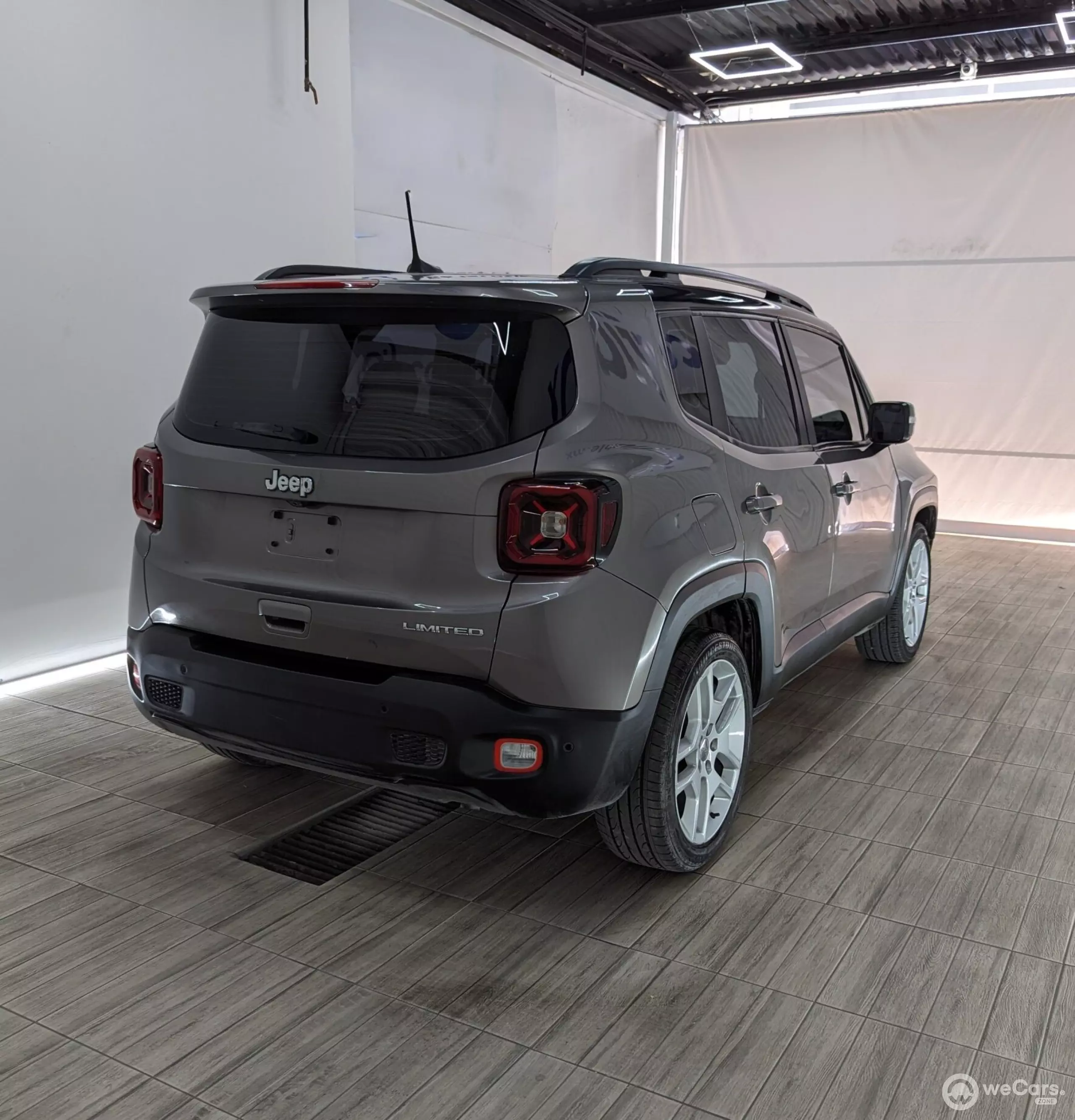 Jeep Renegade VUD