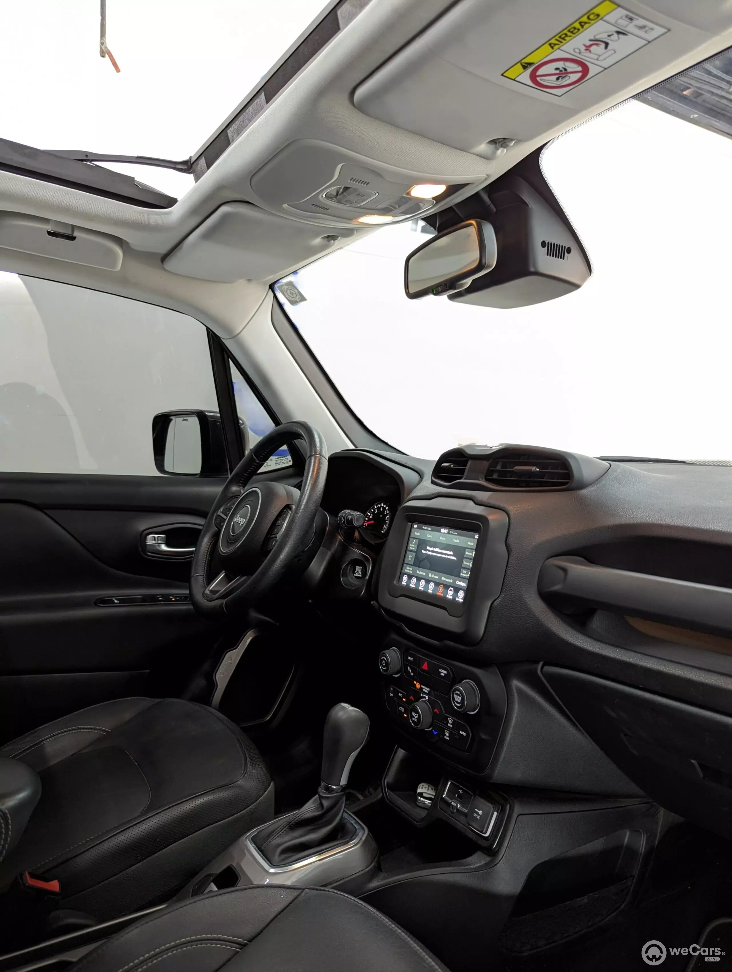 Jeep Renegade VUD