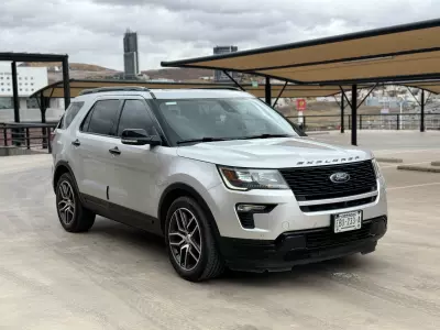 Ford Explorer VUD 2019