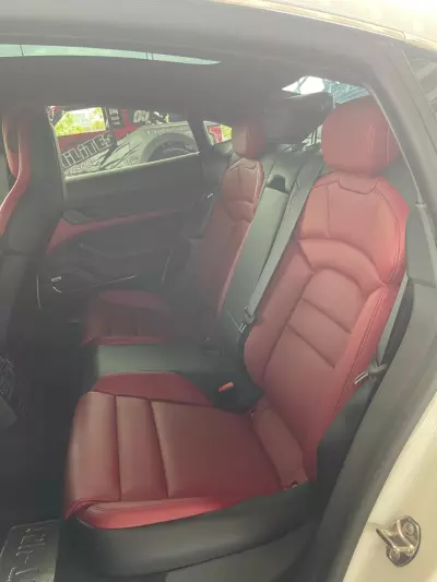 Porsche Taycan 2022