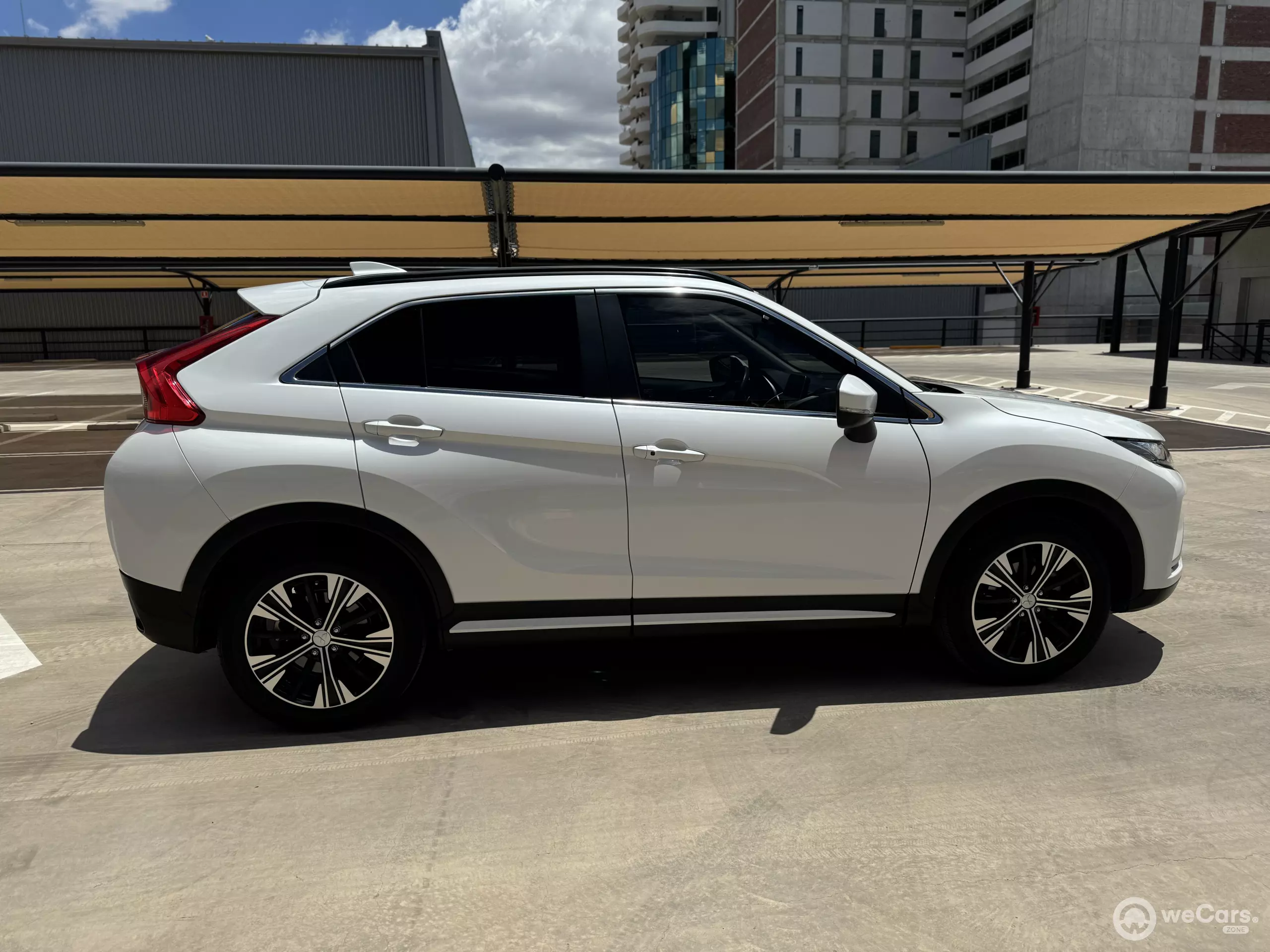 Mitsubishi Eclipse Cross VUD
