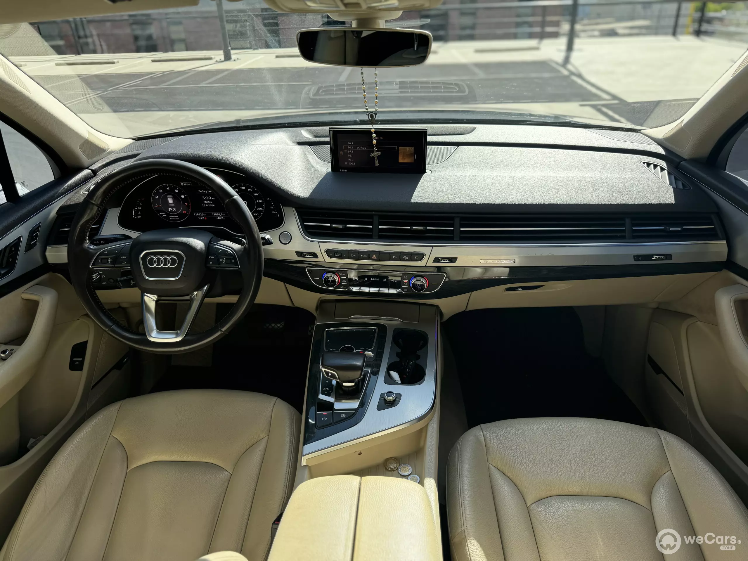 Audi Q7 VUD