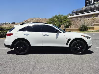 Infiniti QX70 VUD 4x4 2016