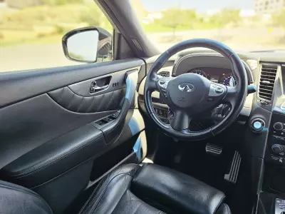 Infiniti QX70 VUD 4x4 2016