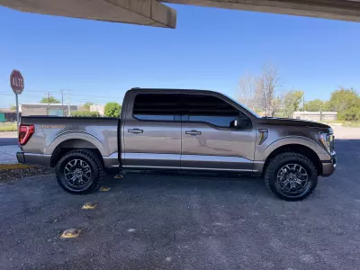 Ford Lobo Pick-Up 2022