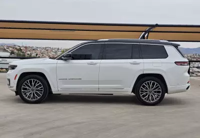 Jeep Grand Cherokee VUD 2022