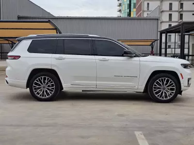 Jeep Grand Cherokee VUD 2022