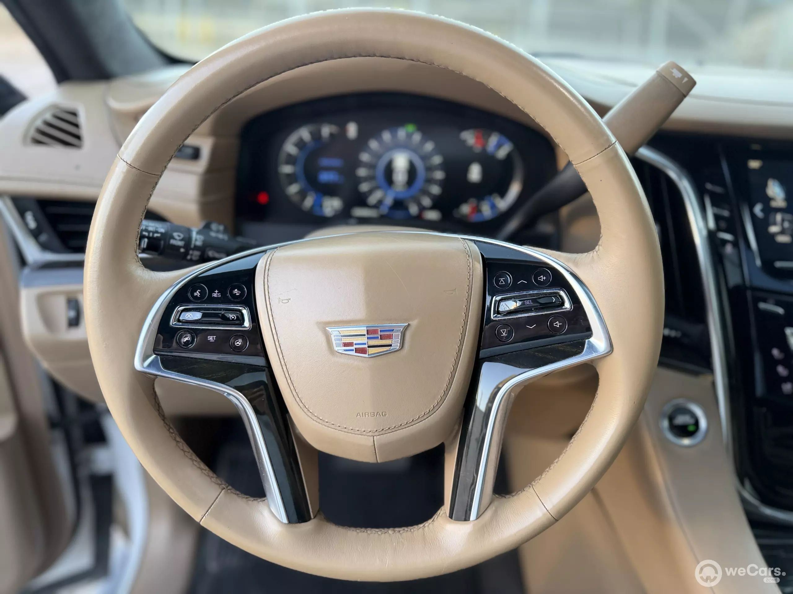 Cadillac Escalade VUD