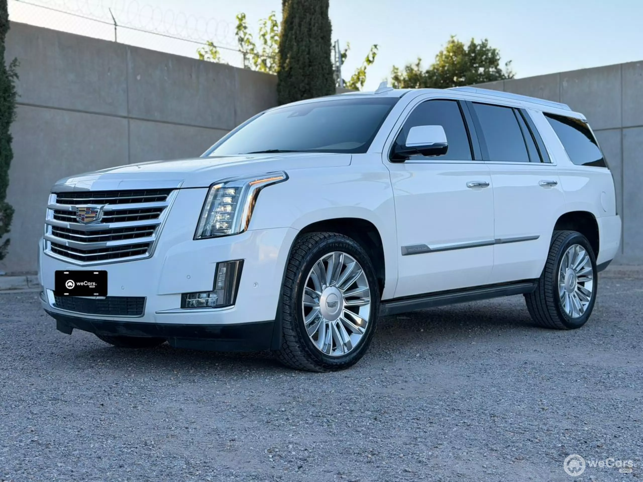 Cadillac Escalade VUD