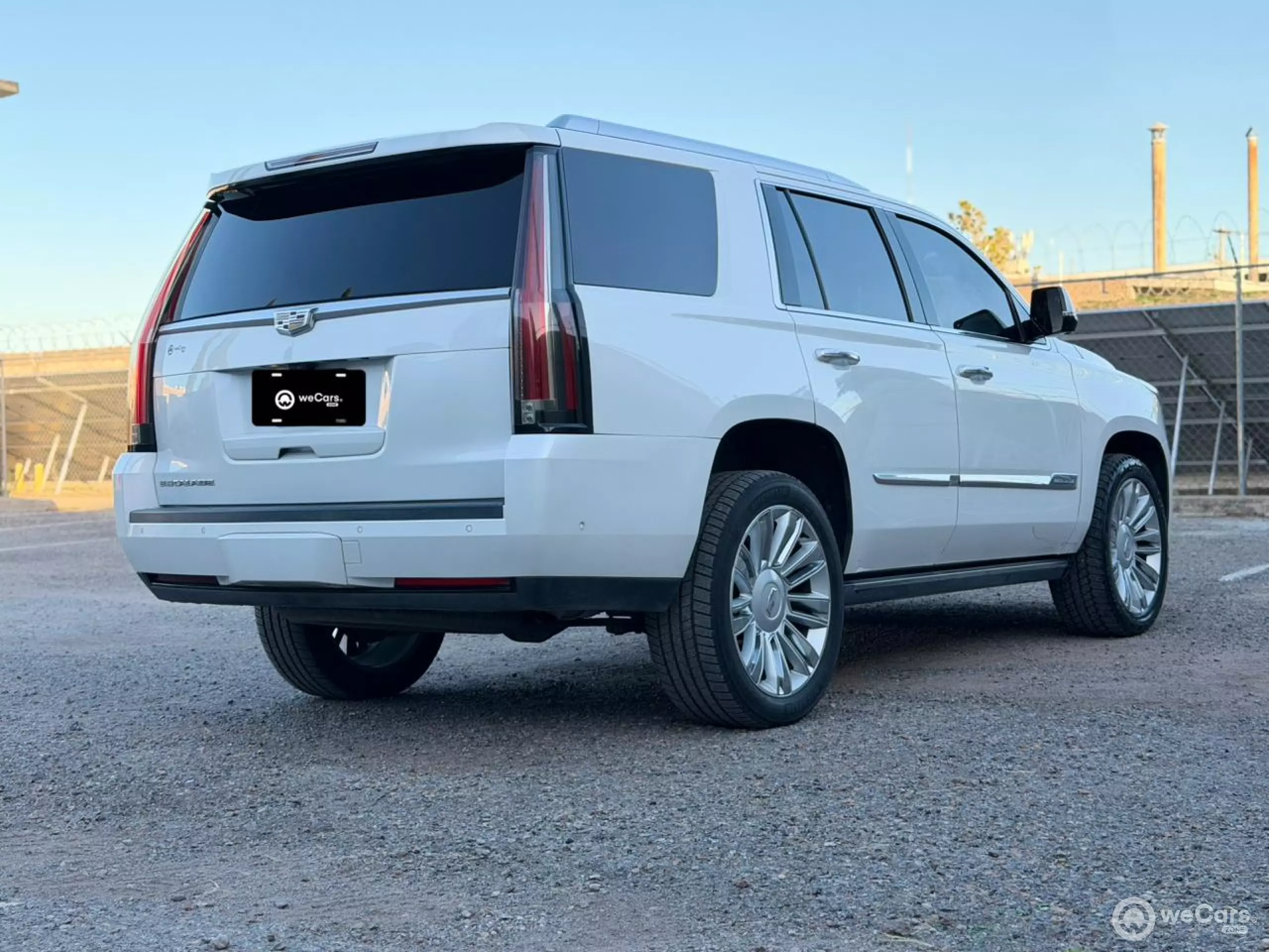 Cadillac Escalade VUD
