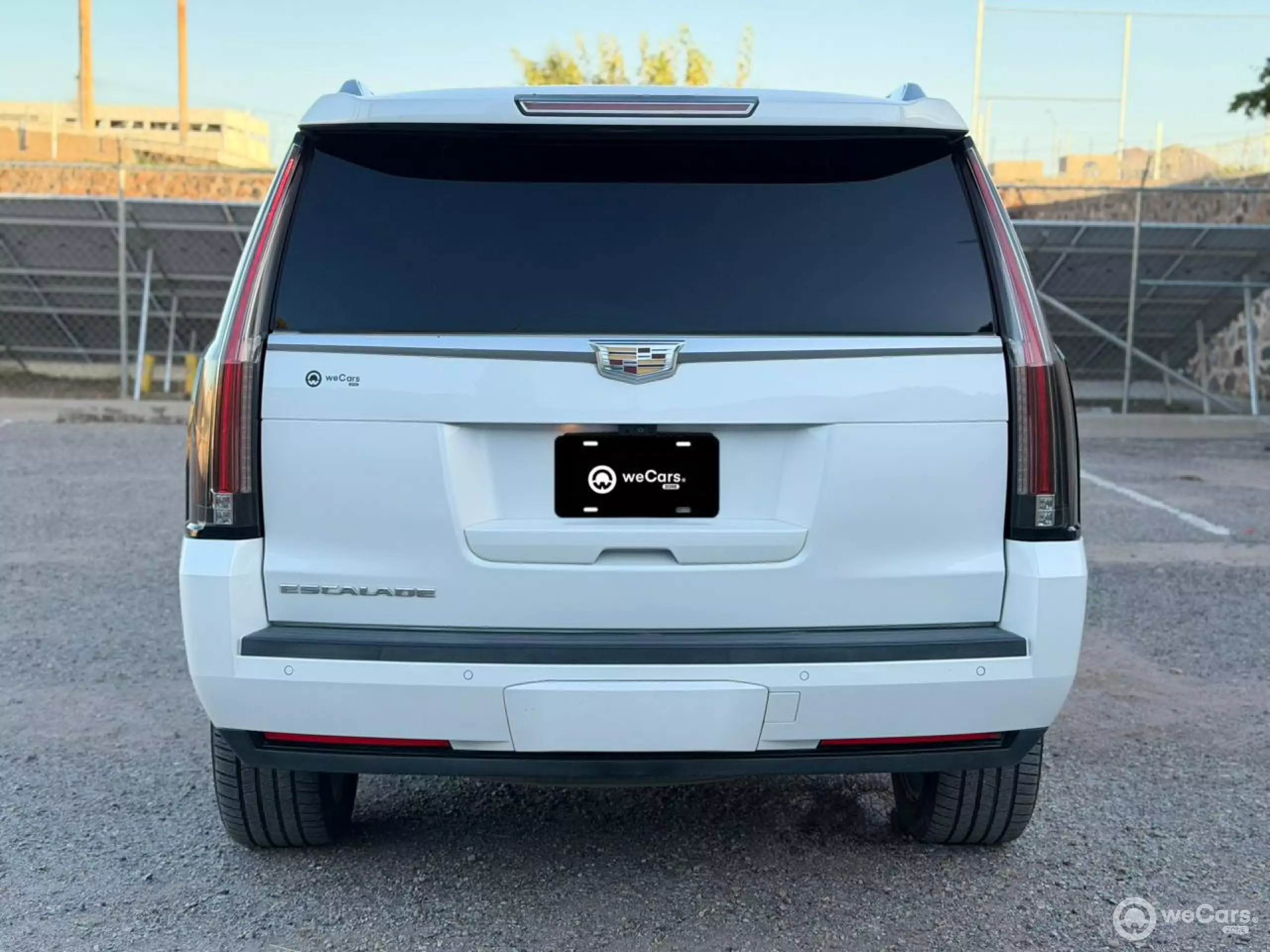 Cadillac Escalade VUD