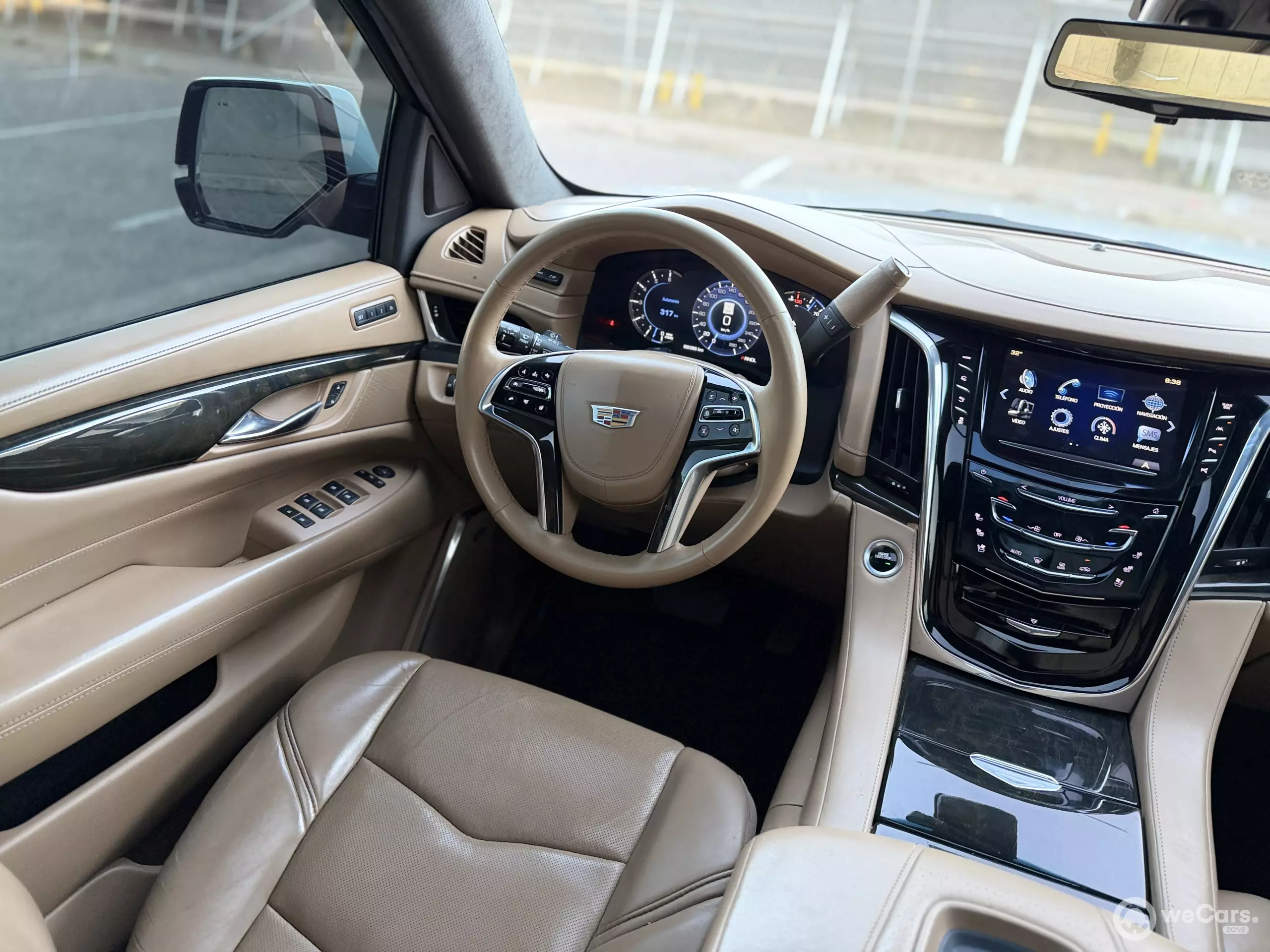 Cadillac Escalade VUD