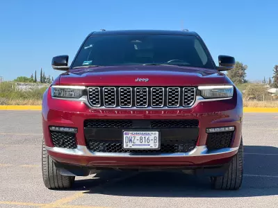 Jeep Grand Cherokee VUD 2022