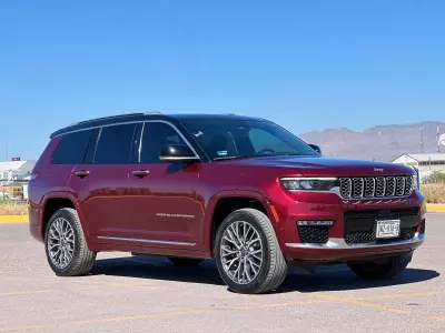 Jeep Grand Cherokee VUD 2022