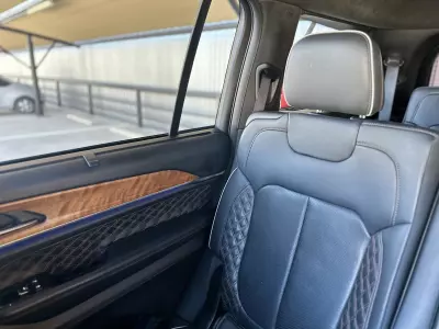 Jeep Grand Cherokee VUD 2022