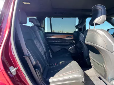 Jeep Grand Cherokee VUD 2022