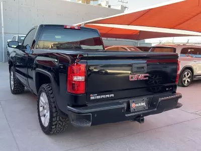 GMC Sierra Pick-Up 2017