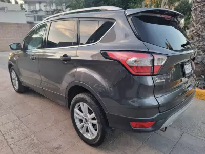 Ford Escape VUD 2019