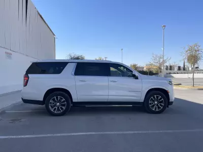 Chevrolet Suburban VUD 2021