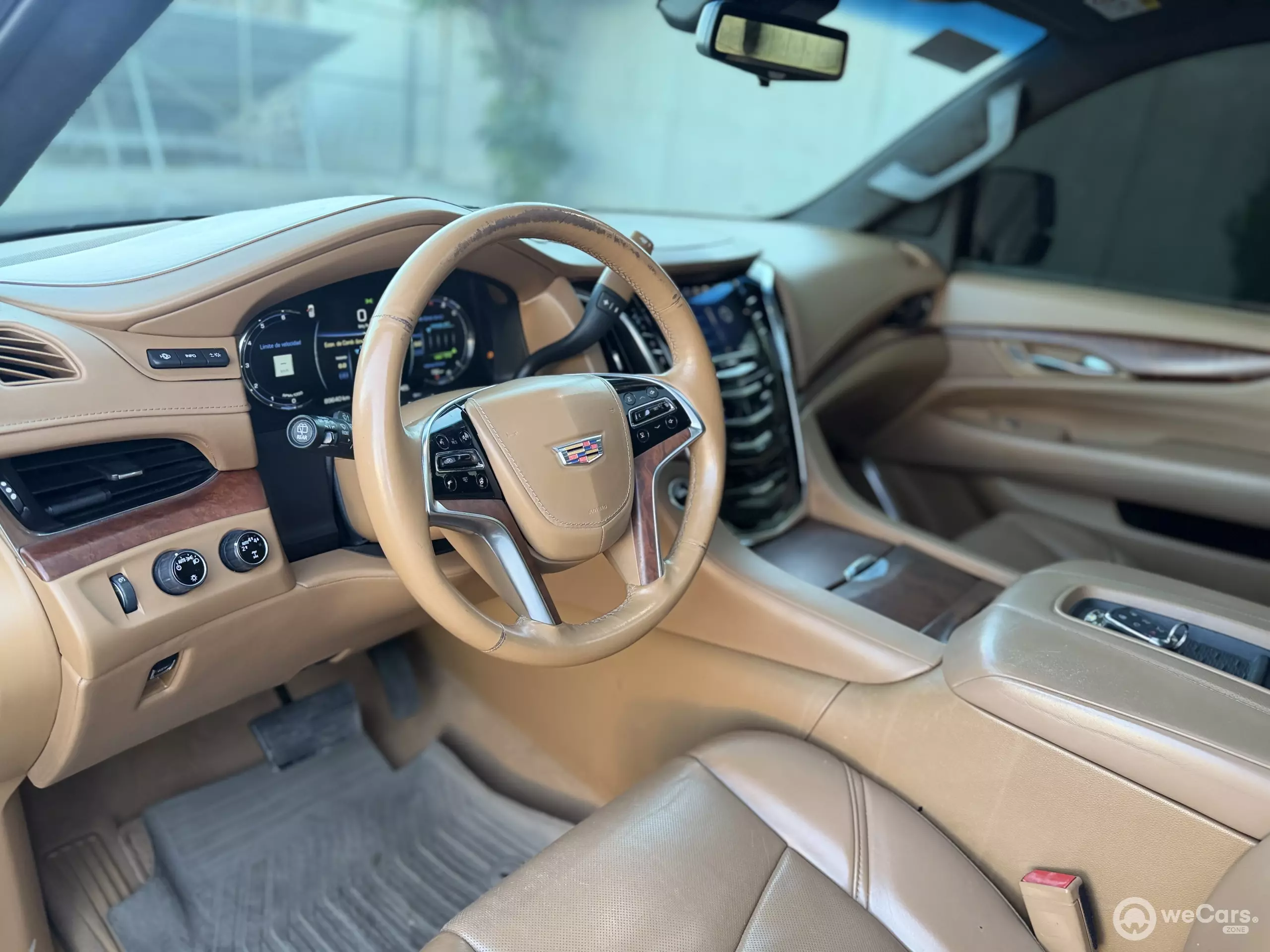 Cadillac Escalade VUD