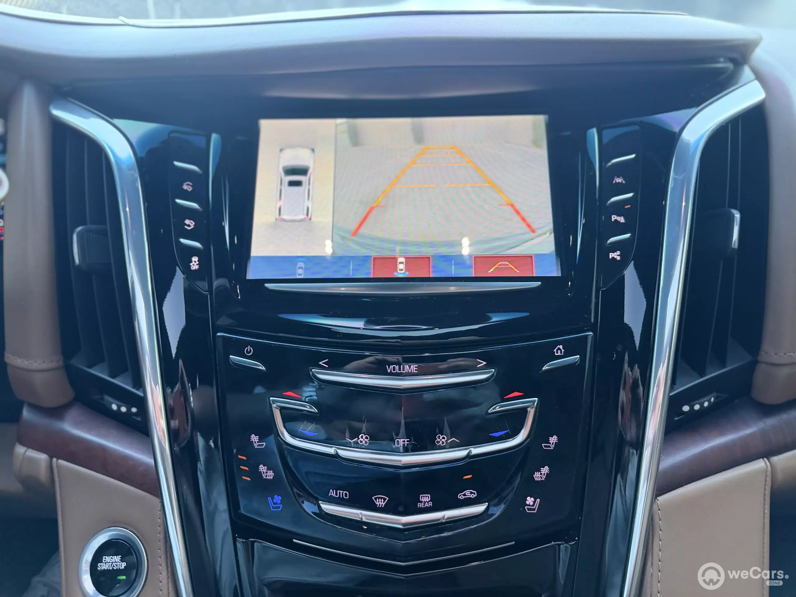 Cadillac Escalade VUD