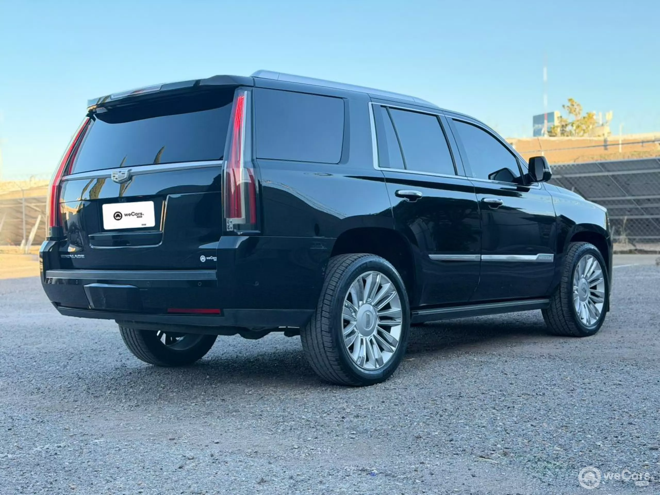 Cadillac Escalade VUD