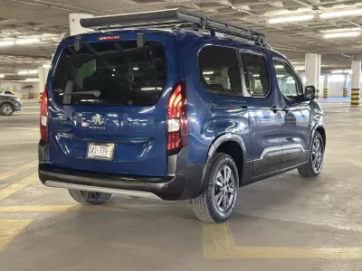 Peugeot Rifter Minivan 2023
