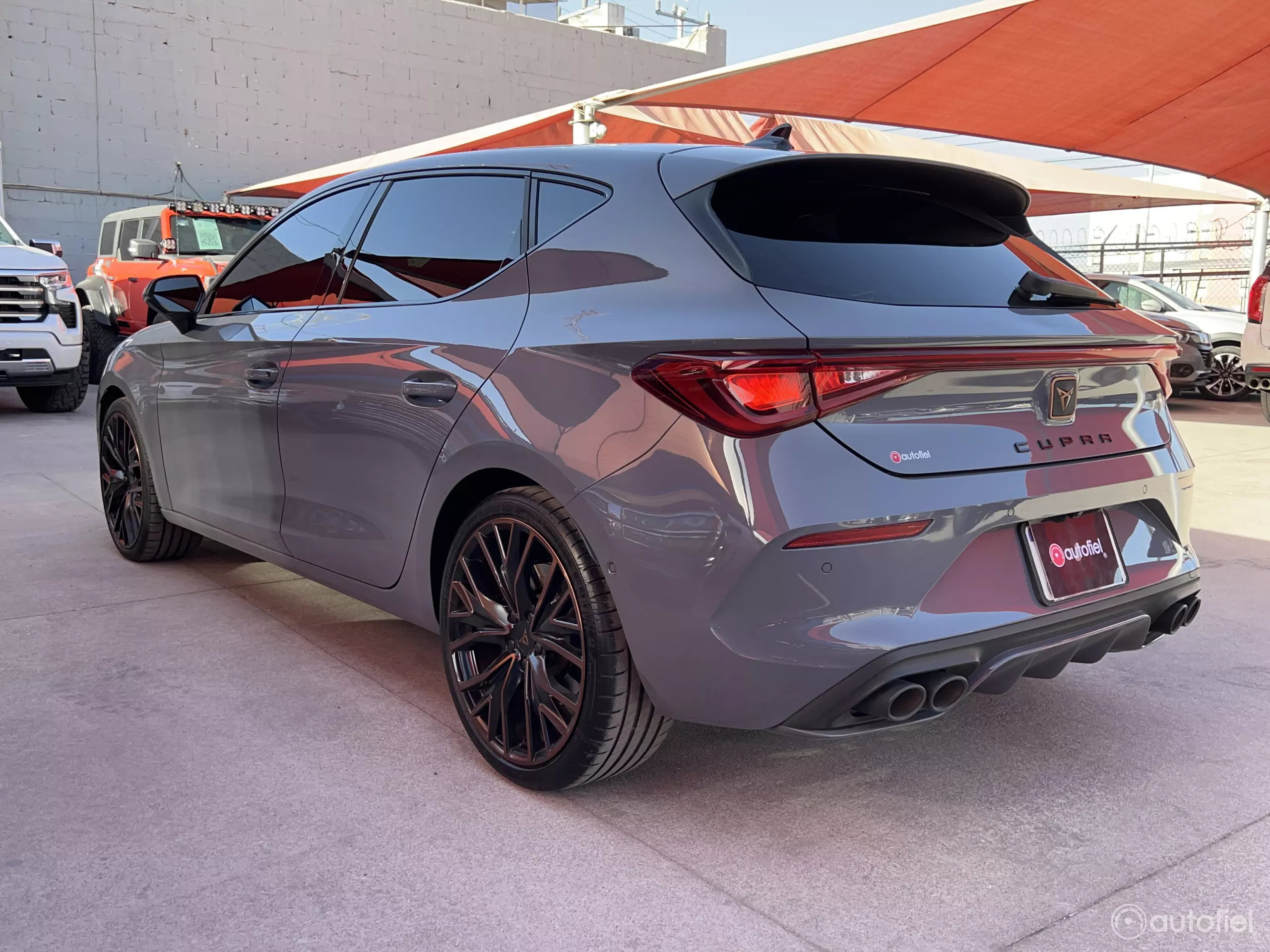 Cupra León