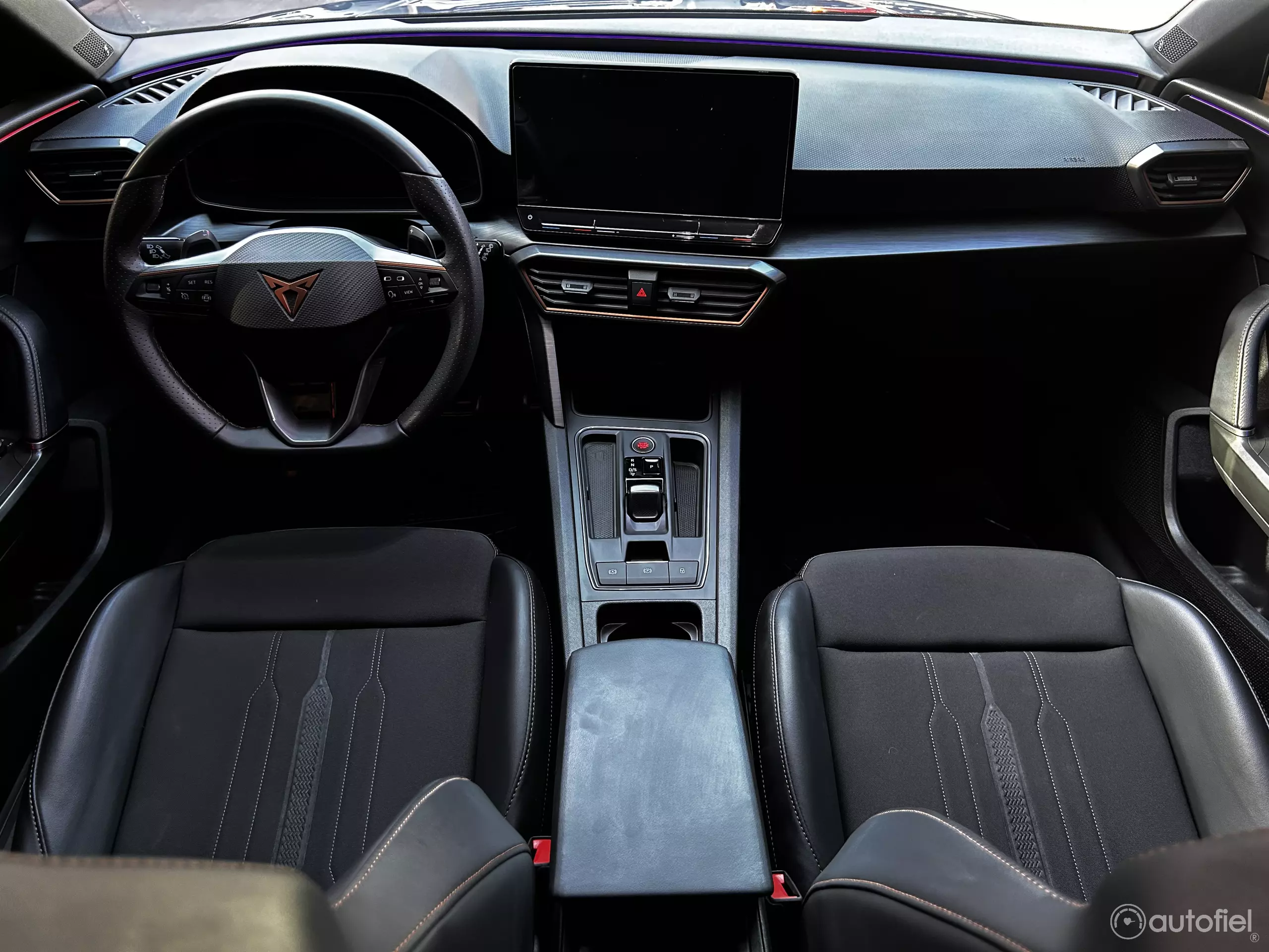 Cupra León