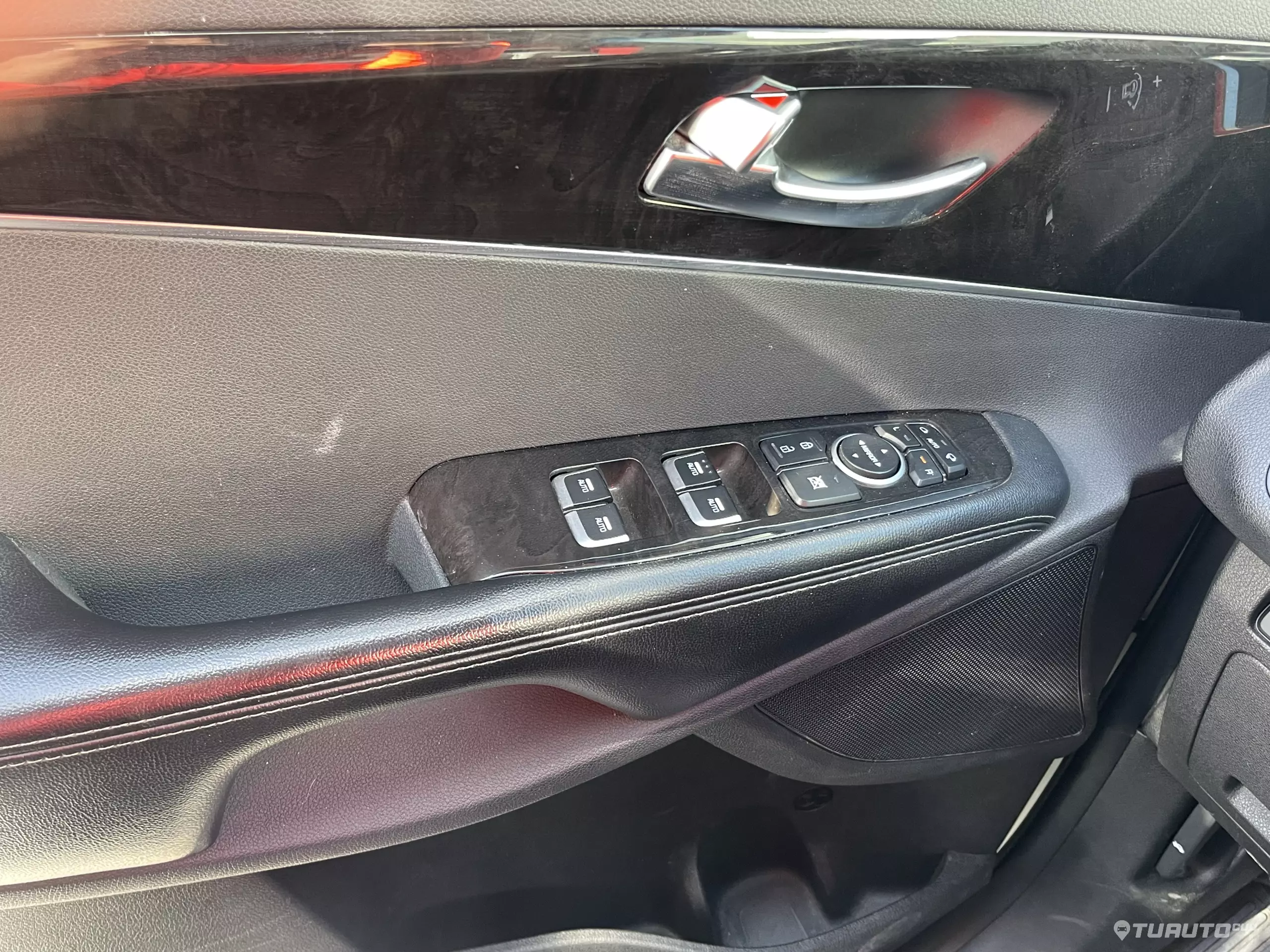Kia Sorento VUD