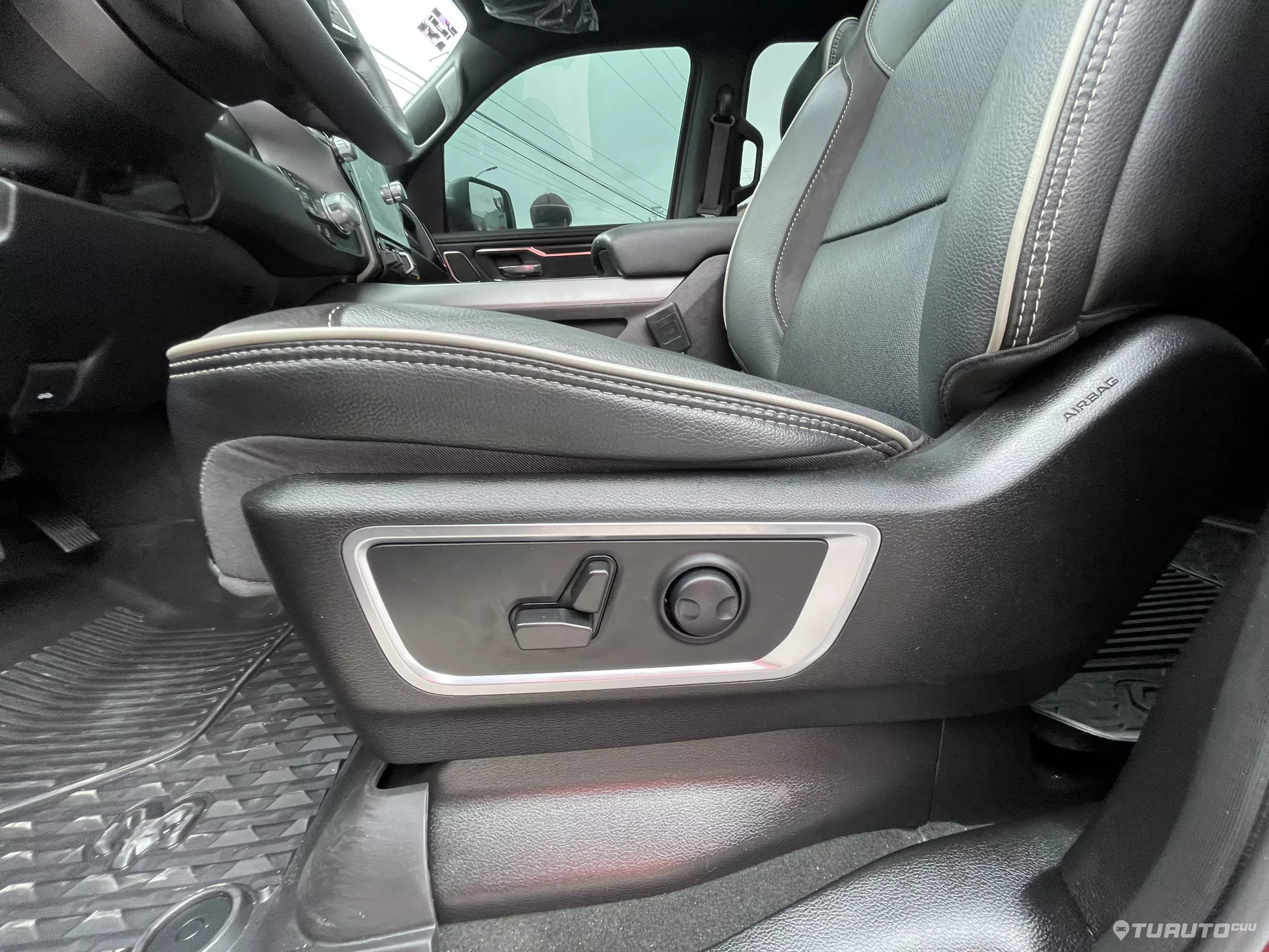 Dodge Ram 1500 Pick-Up