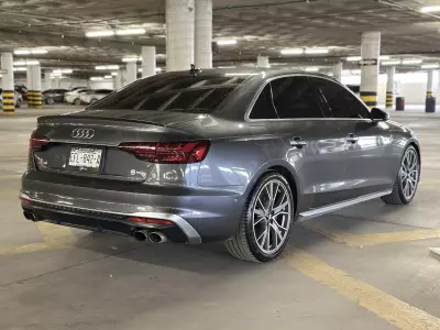 Audi A4 2021