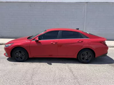 Hyundai Elantra 2022