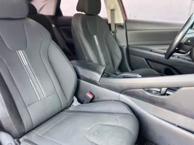 Hyundai Elantra 2022