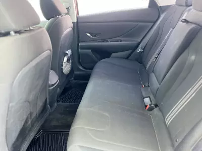 Hyundai Elantra 2022
