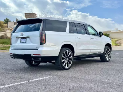 Cadillac Escalade VUD 4x4 2025