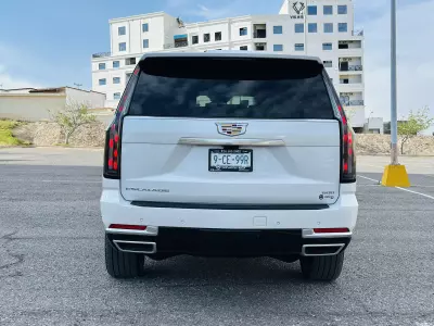 Cadillac Escalade VUD 4x4 2025