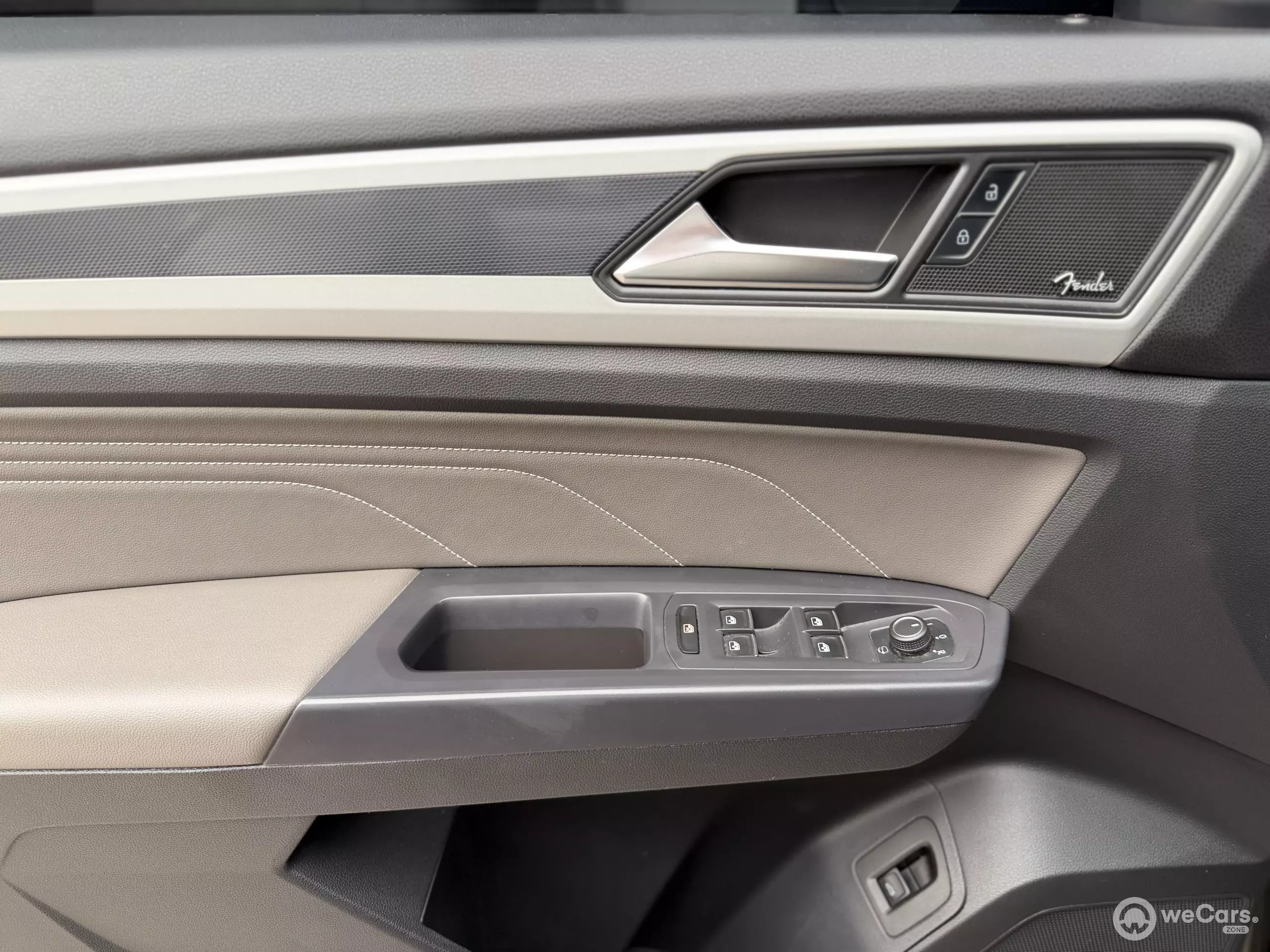 Volkswagen Cross Sport VUD