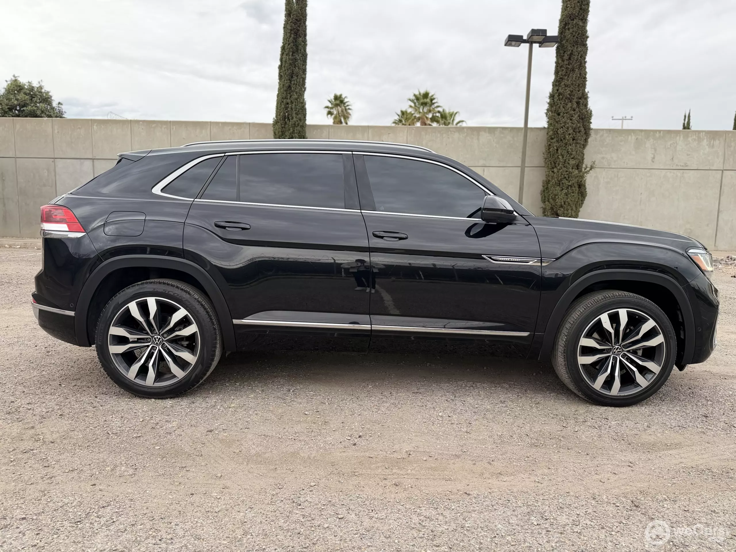 Volkswagen Cross Sport VUD