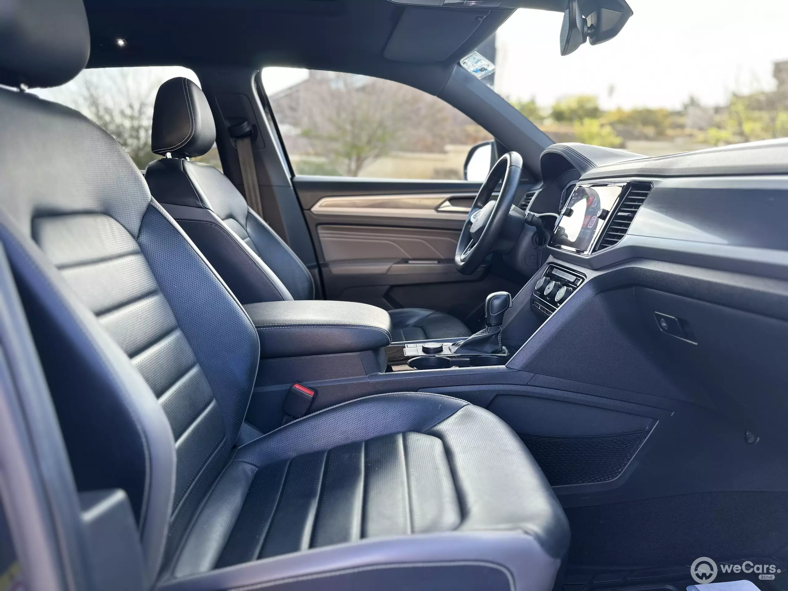 Volkswagen Cross Sport VUD