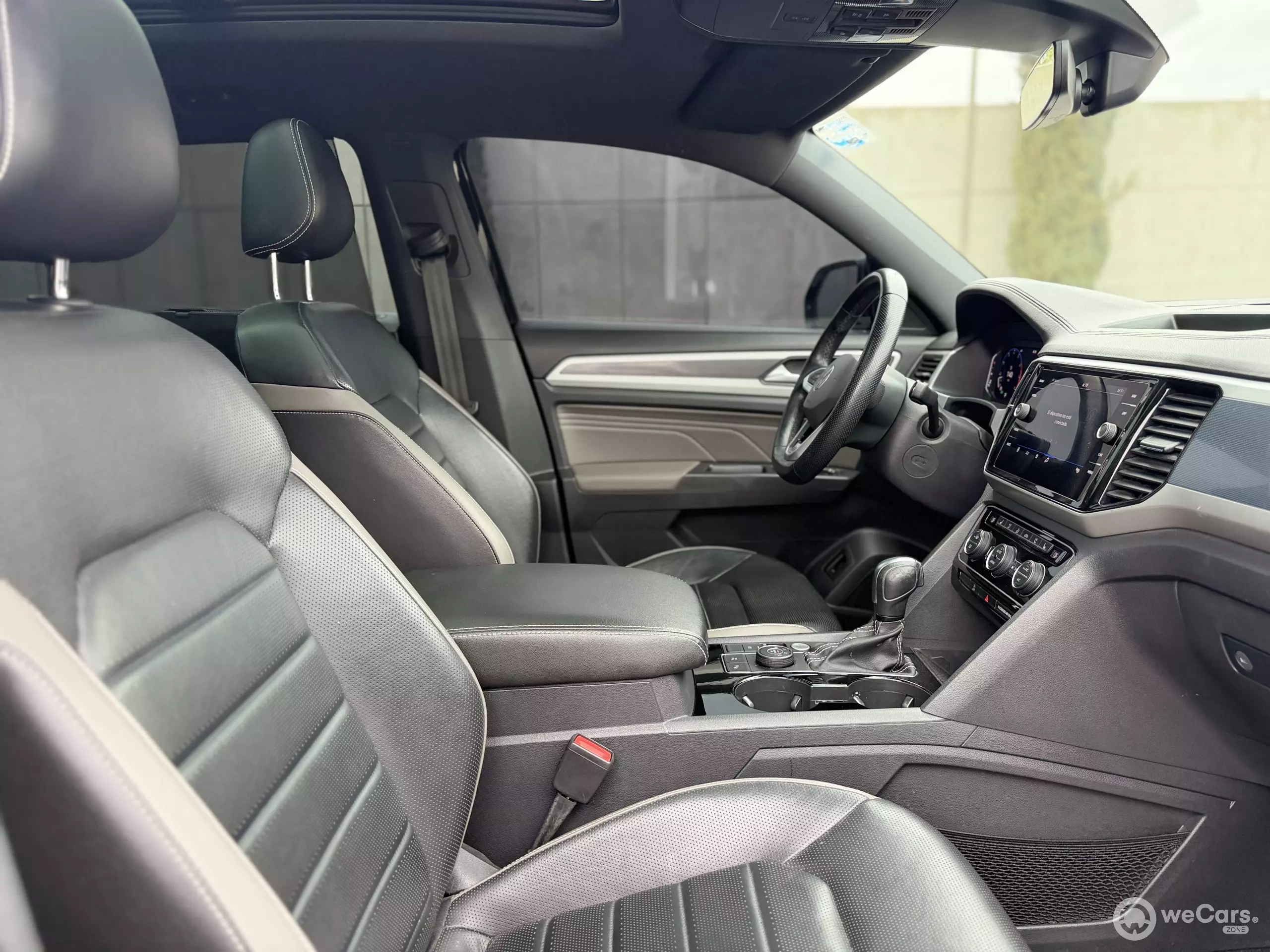 Volkswagen Cross Sport VUD